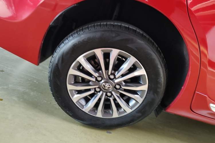 Used Toyota Corolla 2017 Revised Version 1.2T S-CVT GL-i Right Rear Wheel Hub
