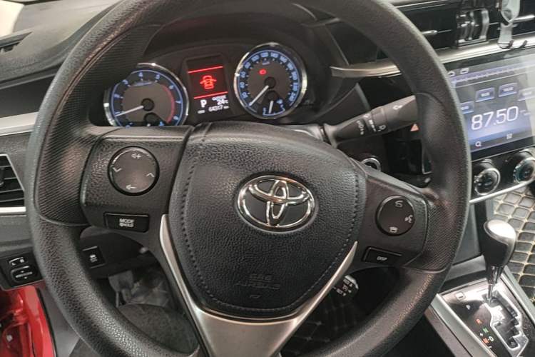 Used Toyota Corolla 2017 1.2T CVT GL-i Steering Wheel