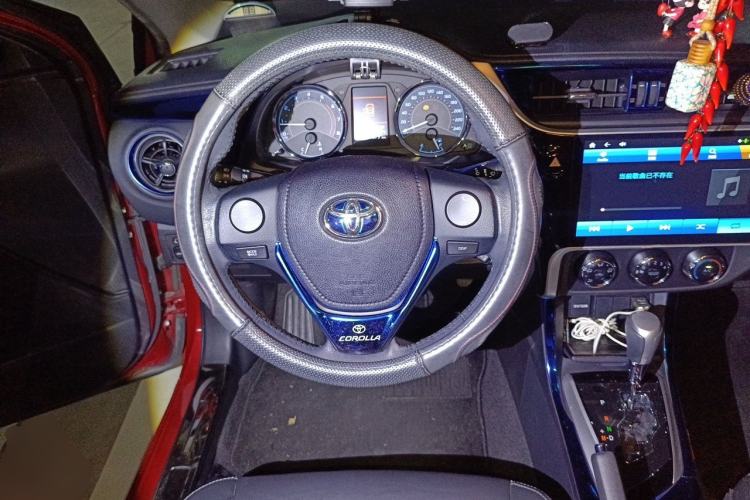 Used Toyota Corolla 2017 Revised Version 1.2T S-CVT GL-i Leather Edition Steering Wheel
