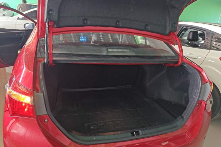Used Toyota Corolla 2017 Revised Version 1.2T S-CVT GL Trunk