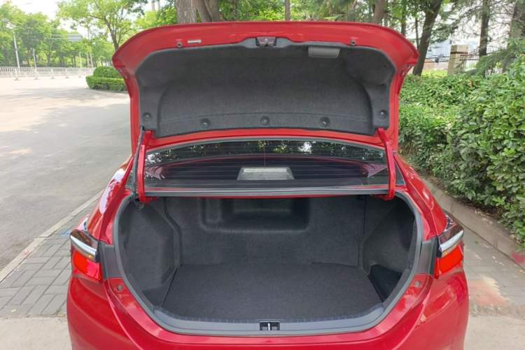 Used Toyota Corolla 2017 Revised Dual-Engine 1.8L E-CVT Elite Edition Trunk