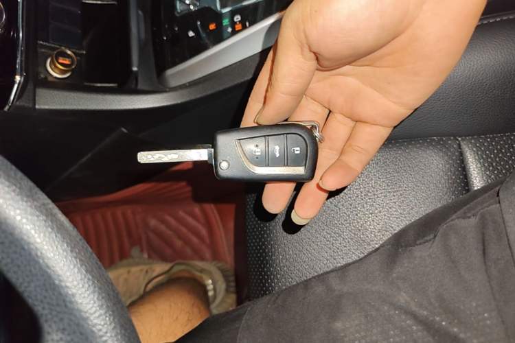 Used Toyota Corolla 2017 1.2T CVT GL Vehicle Key
