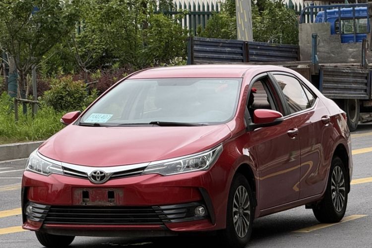 Used Toyota Corolla 2017 Revised Version 1.2T S-CVT GL Guazi used car, China used car export, Used car for sale, Used cars, Cheapest cars for sale