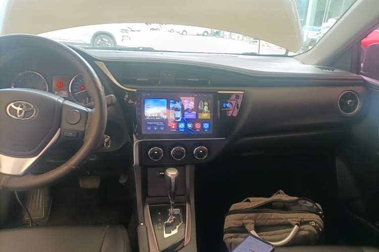 Used Toyota Corolla 2017 Revised Version 1.2T S-CVT GL-i Audio And AC Panel