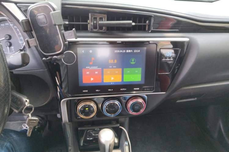Used Toyota Corolla 2017 Revised Version 1.2T S-CVT GL-i Audio And AC Panel