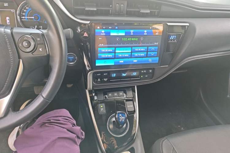 Used Toyota Corolla 2017 Revised Dual-Engine 1.8L E-CVT Elite Edition Audio And AC Panel