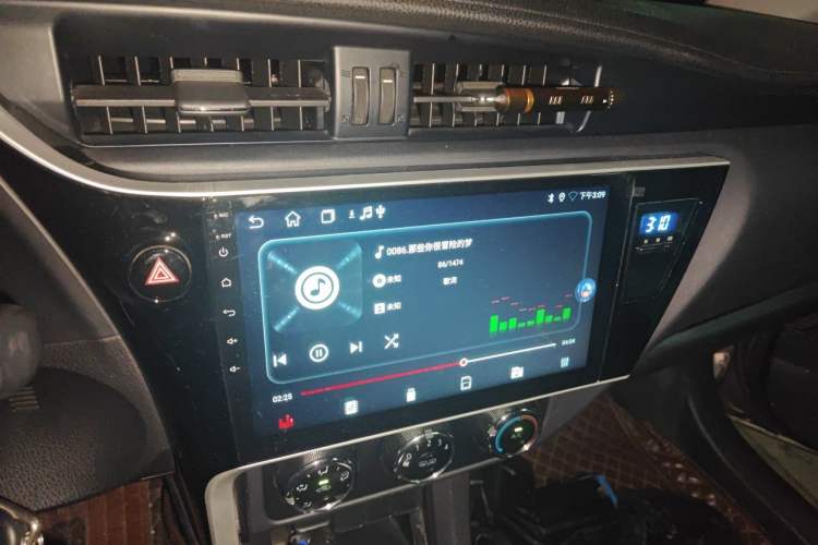 Used Toyota Corolla 2017 Revised Version 1.2T S-CVT GL Audio And AC Panel