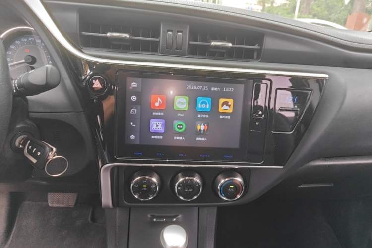 Used Toyota Corolla 2017 Revised Version 1.2T S-CVT GL-i Leather Edition Audio And AC Panel