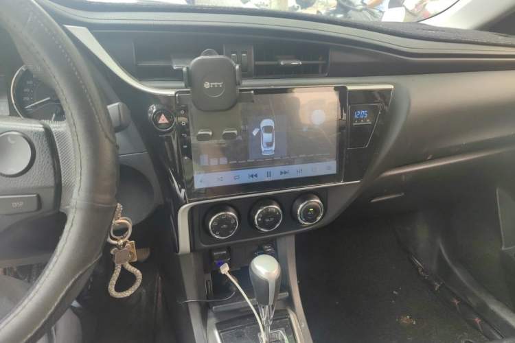 Used Toyota Corolla 2017 Revised Version 1.2T S-CVT GL-i Audio And AC Panel