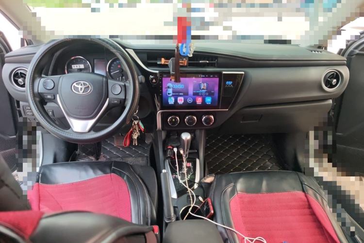 Used Toyota Corolla 2017 Revised Version 1.2T S-CVT GL-i Center Console