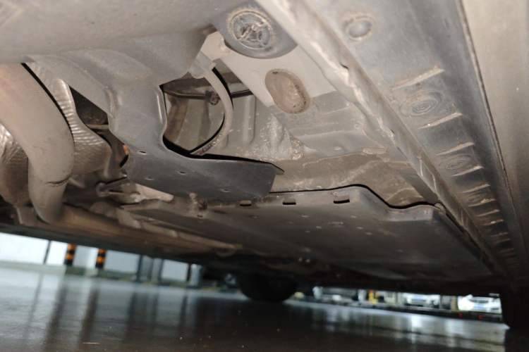 Used Toyota Corolla 2017 Revised Dual-Engine 1.8L E-CVT Luxury Edition Chassis Rear Right