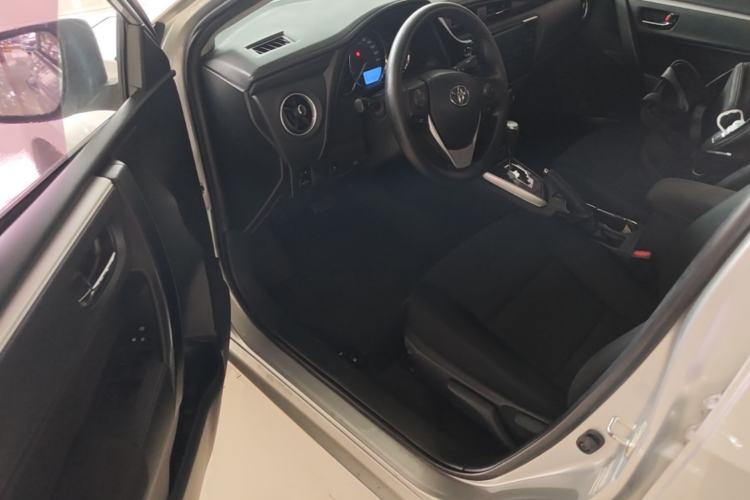 Used Toyota Corolla 2017 Revised Version 1.2T S-CVT GL Driver Seat