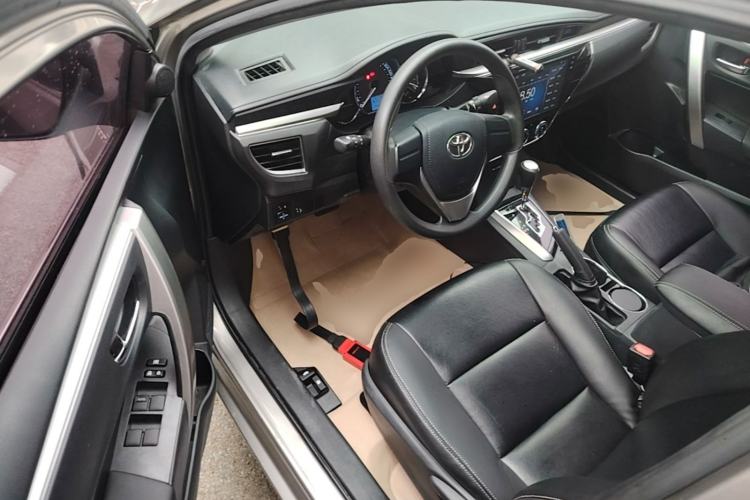 Used Toyota Corolla 2017 1.6L CVT GL Driver Seat