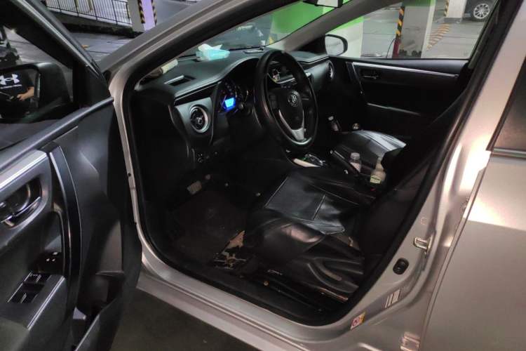Used Toyota Corolla 2017 Revised Version 1.2T S-CVT GL Driver Seat
