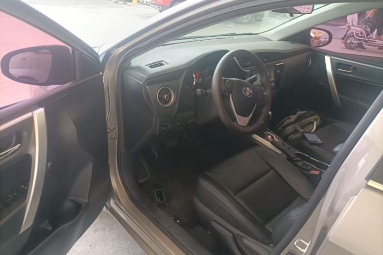 Used Toyota Corolla 2017 Revised Version 1.2T S-CVT GL-i Driver Seat