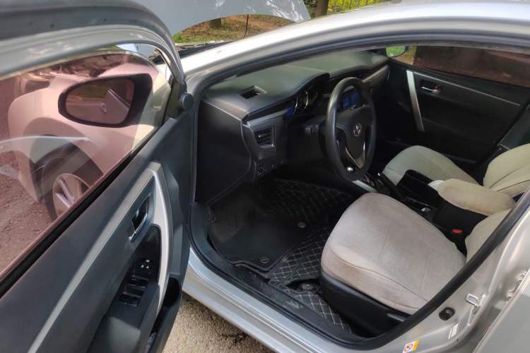 Used Toyota Corolla 2017 1.2T CVT GL Driver Seat