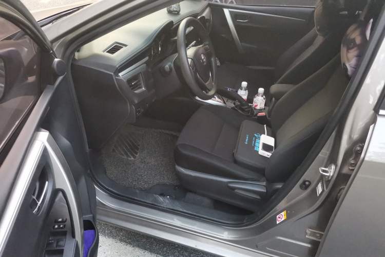 Used Toyota Corolla 2017 Revised Version 1.2T S-CVT GL Driver Seat