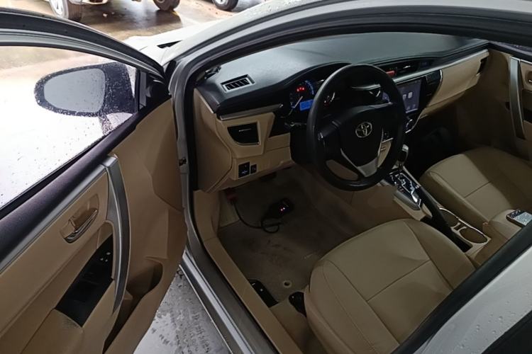 Used Toyota Corolla 2017 1.6L CVT GL Driver Seat