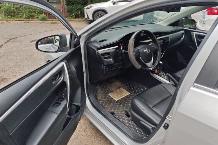 Used Toyota Corolla 2017 1.2T CVT GL-i Driver Seat