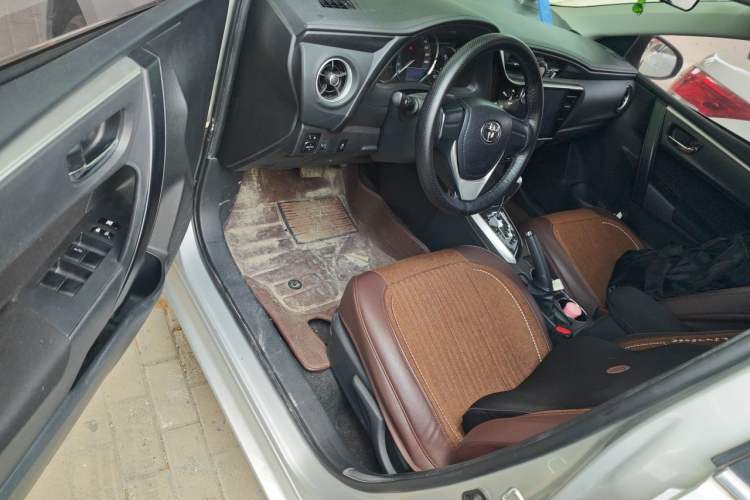 Used Toyota Corolla 2017 Revised Version 1.2T S-CVT GL Driver Seat