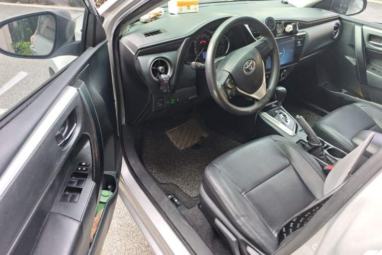 Used Toyota Corolla 2017 Revised Version 1.2T S-CVT GL Driver Seat
