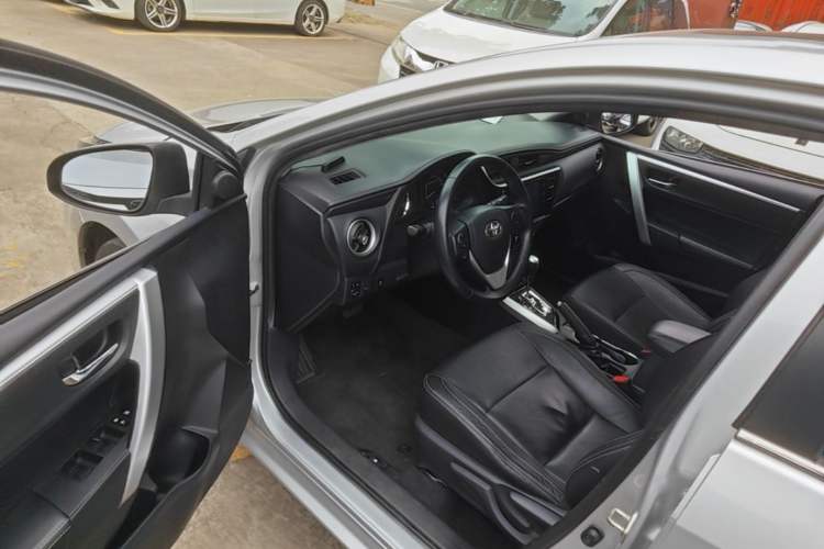 Used Toyota Corolla 2017 Revised Version 1.2T S-CVT GL-i Leather Edition Driver Seat