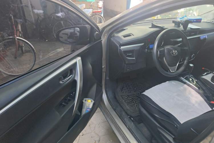 Used Toyota Corolla 2017 1.6L CVT GL Driver Seat