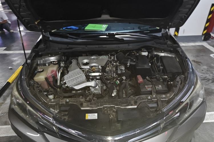 Used Toyota Corolla 2017 Revised Version 1.2T S-CVT GL-i Engine Bay