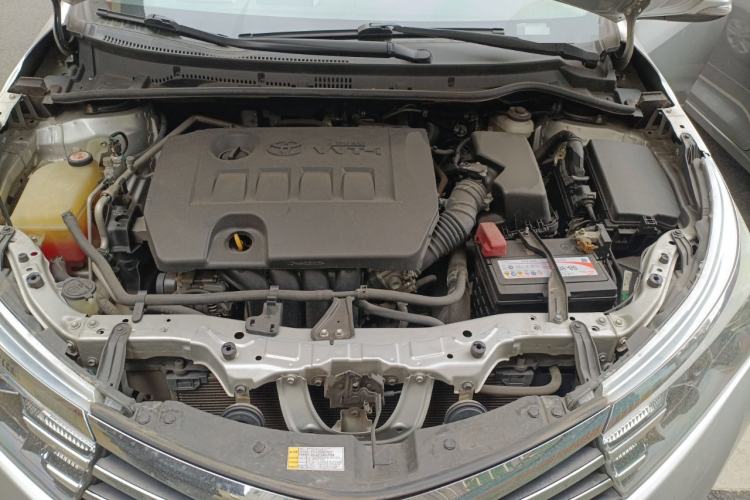 Used Toyota Corolla 2017 Revised Version 1.6L S-CVT GL Engine Bay
