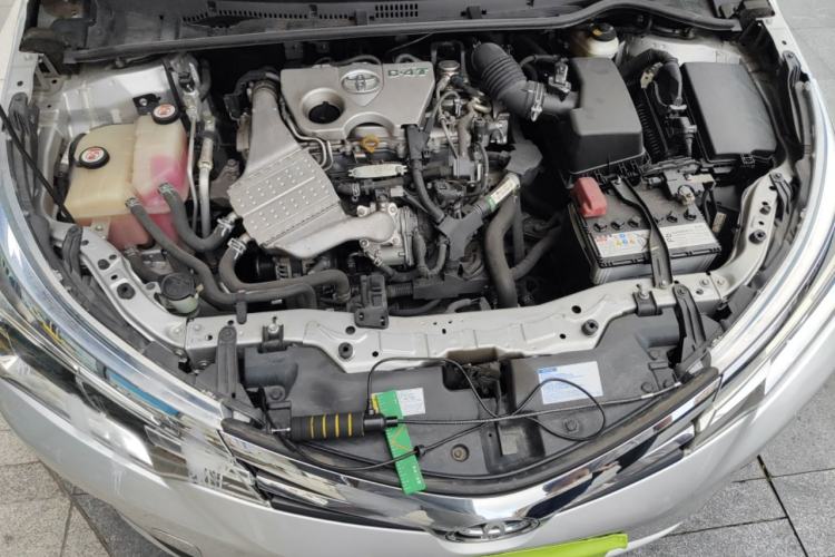 Used Toyota Corolla 2017 Revised Version 1.2T S-CVT GL Engine Bay