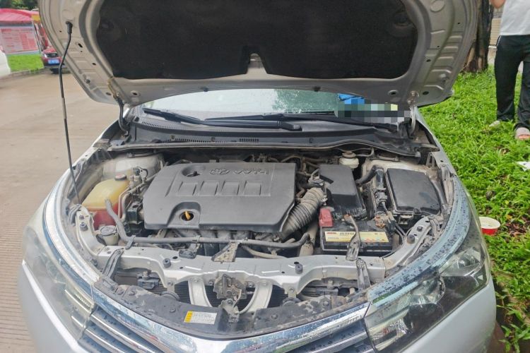 Used Toyota Corolla 2017 Revised Version 1.6L S-CVT GL Engine Bay