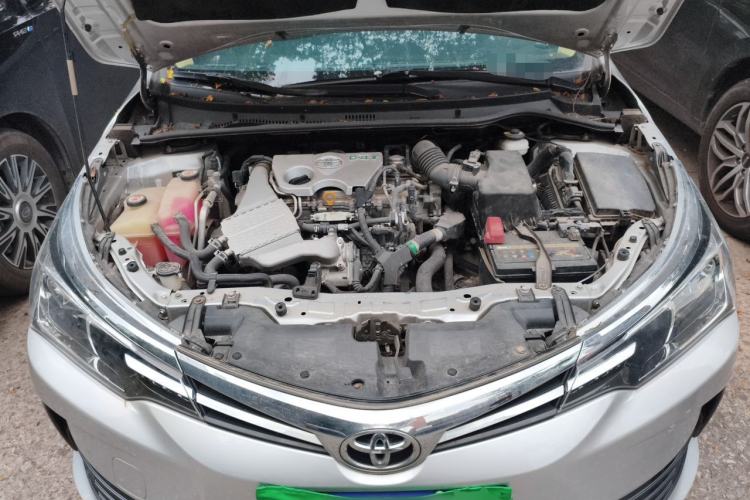 Used Toyota Corolla 2017 Revised Version 1.2T S-CVT GL Engine Bay