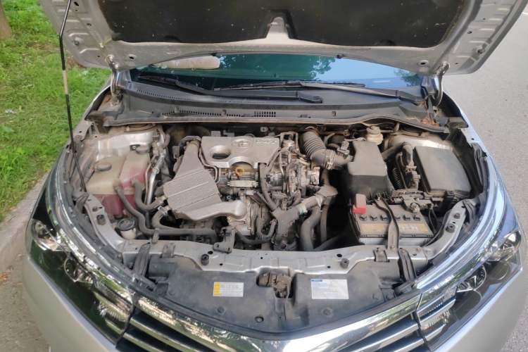 Used Toyota Corolla 2017 1.2T CVT GL Engine Bay
