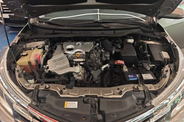 Used Toyota Corolla 2017 Revised Version 1.2T S-CVT GL Engine Bay