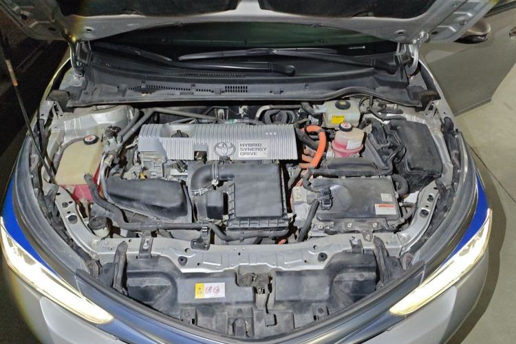 Used Toyota Corolla 2017 Revised Dual-Engine 1.8L E-CVT Luxury Edition Engine Bay