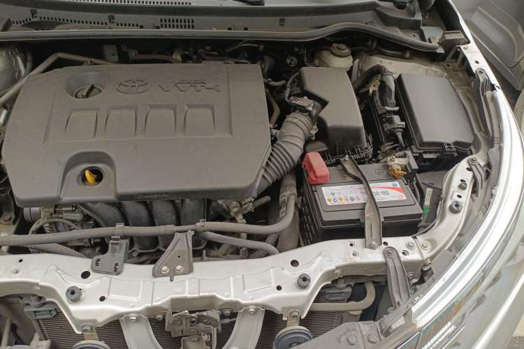 Used Toyota Corolla 2017 Revised Version 1.6L S-CVT GL Engine Bay Left
