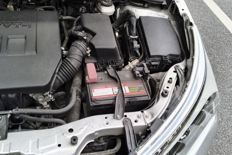 Used Toyota Corolla 2017 1.6L CVT GL Engine Bay Left