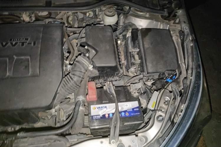 Used Toyota Corolla 2017 Revised Version 1.6L S-CVT GL Engine Bay Left