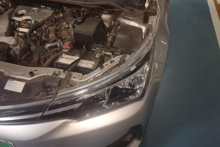Used Toyota Corolla 2017 Revised Version 1.2T S-CVT GL-i Engine Bay Left