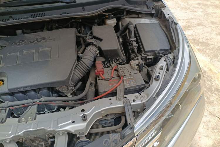 Used Toyota Corolla 2017 Revised Version 1.6L S-CVT GL Engine Bay Left