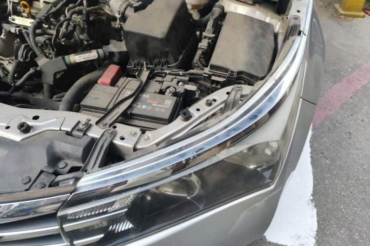 Used Toyota Corolla 2017 1.2T CVT GL Engine Bay Left