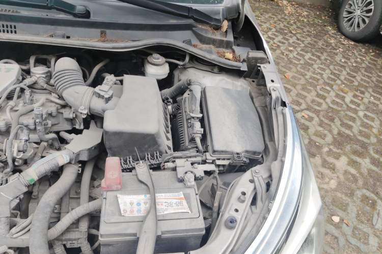 Used Toyota Corolla 2017 Revised Version 1.2T S-CVT GL-i Engine Bay Left