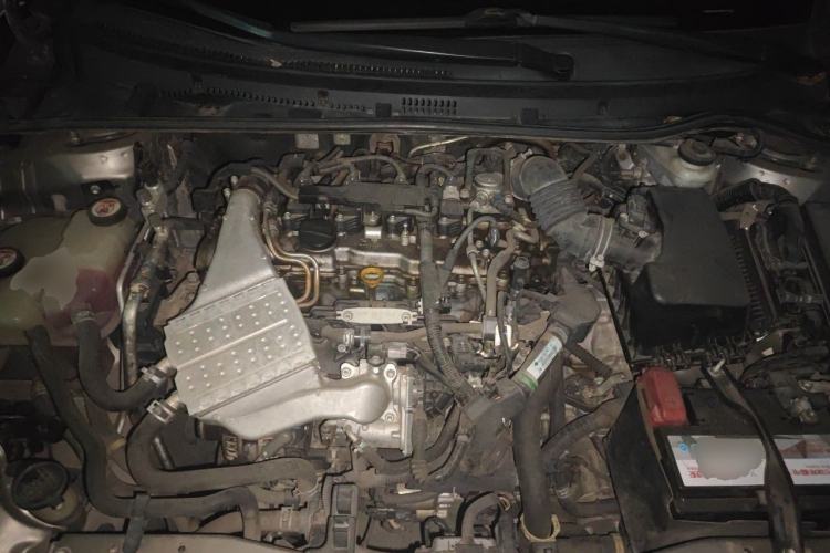 Used Toyota Corolla 2017 Revised Version 1.2T S-CVT GL Engine Bay