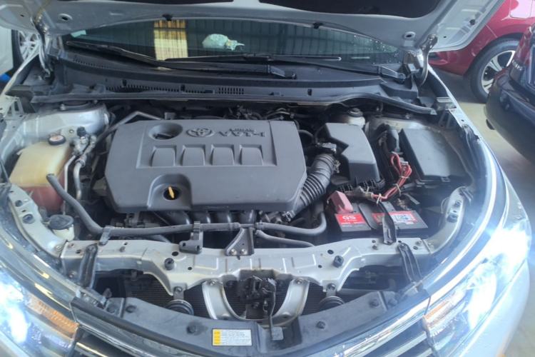 Used Toyota Corolla 2017 Revised Version 1.6L S-CVT GL Engine Bay