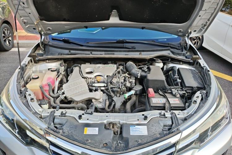 Used Toyota Corolla 2017 Revised Version 1.2T S-CVT GL Engine Bay
