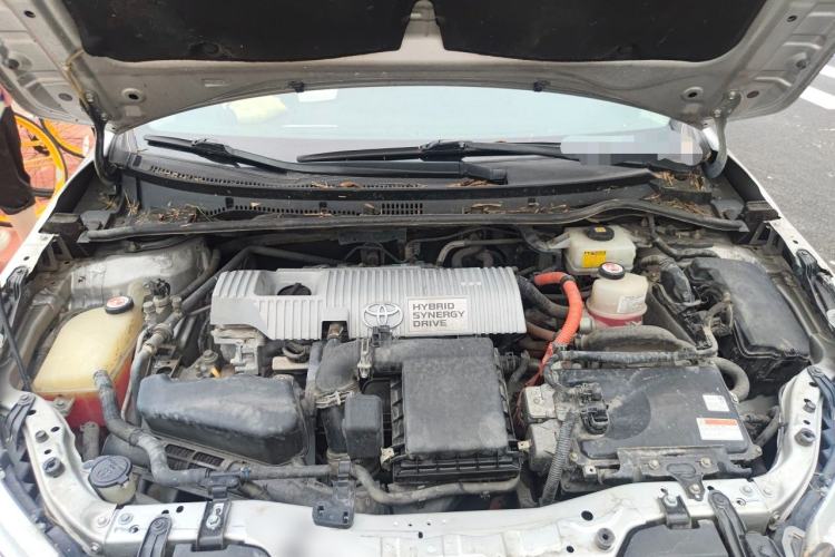 Used Toyota Corolla 2017 Revised Dual-Engine 1.8L E-CVT Elite Edition Engine Bay