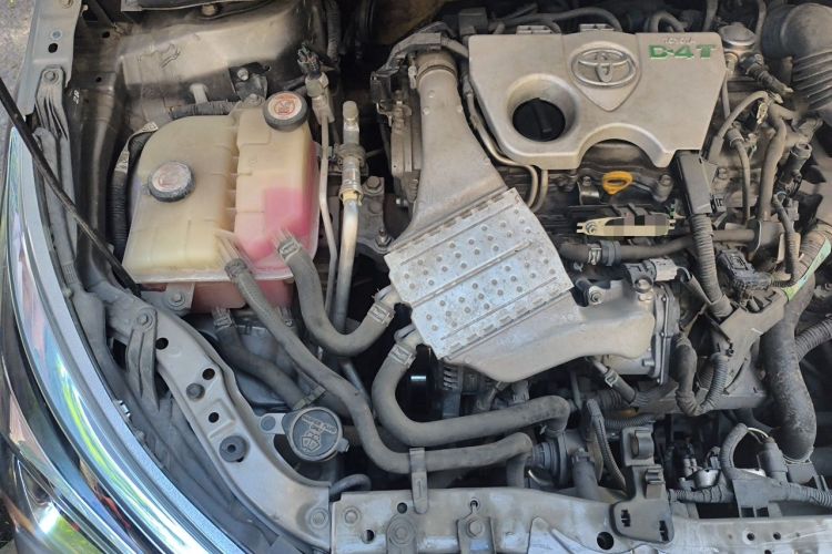 Used Toyota Corolla 2017 Revised Version 1.2T S-CVT GL-i Engine Bay Right