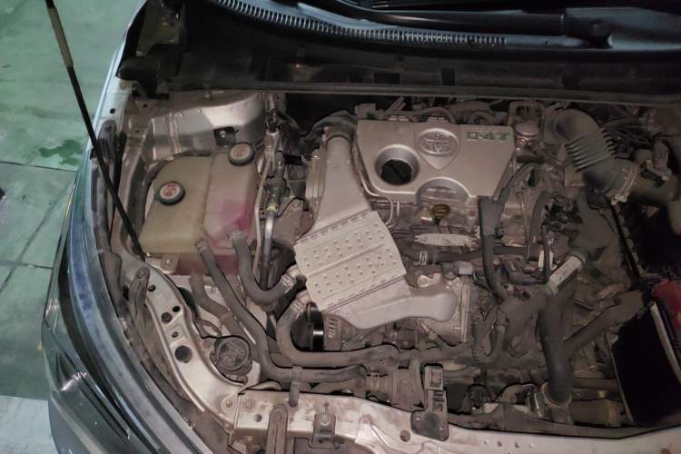 Used Toyota Corolla 2017 Revised Version 1.2T S-CVT GL Engine Bay Right