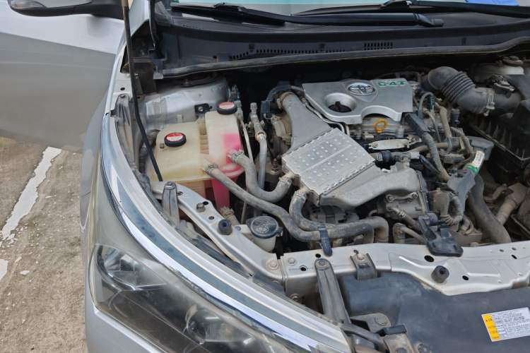 Used Toyota Corolla 2017 1.2T CVT GL-i Engine Bay Right