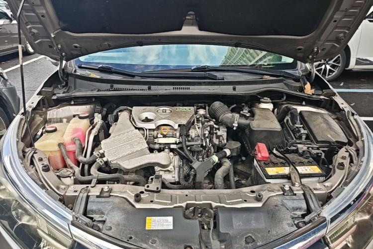 Used Toyota Corolla 2017 1.2T CVT GL-i Engine Bay